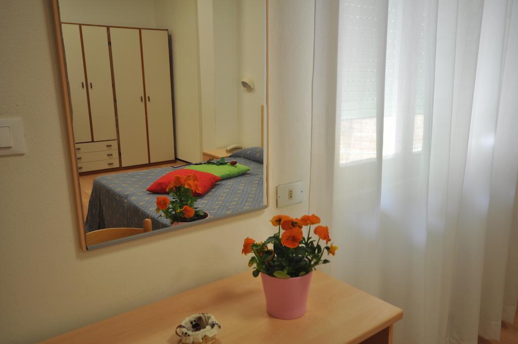 Hotel Roxy Floridiana Rimini Chambre photo